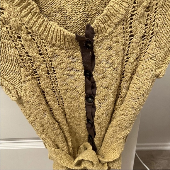 Gabriella Montez HSM 3 Yellow Short Sleeve Cardigan - Picture 3 of 11